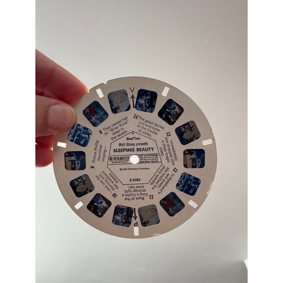 Old Disney Sleeping Beauty Viewmaster 3 Disc Set with Book - Picture 7 of 9